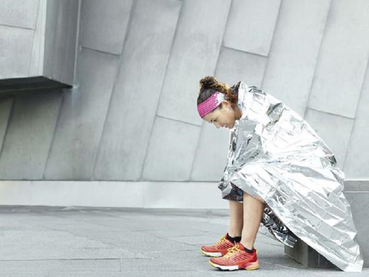 Can You Use Shiny Aluminum Foil To Keep Yourself Warm